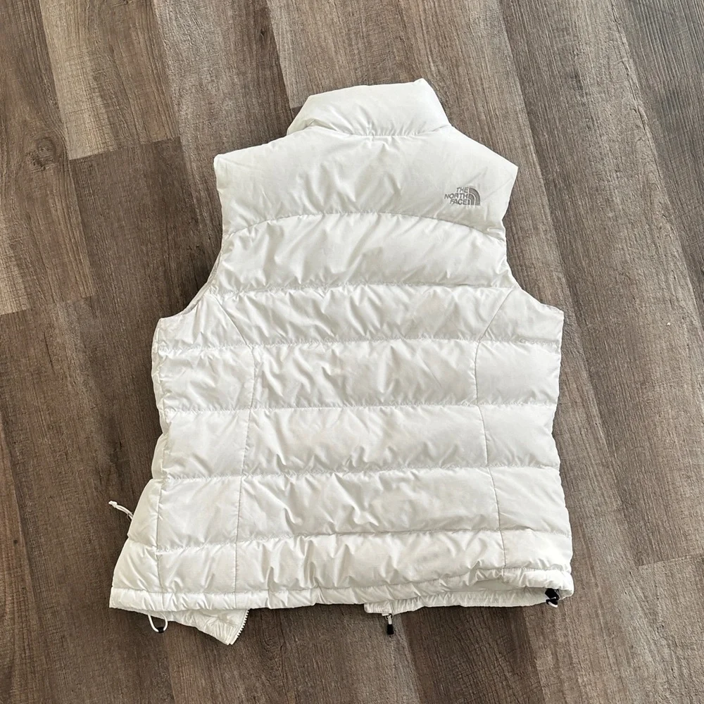 The North Face Women's Cream Quilted Vest - Picture 3 of 4